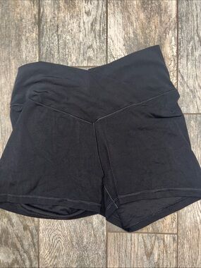 Aerie Offline Black Women’s High-Waist Crossover Workout Shorts
